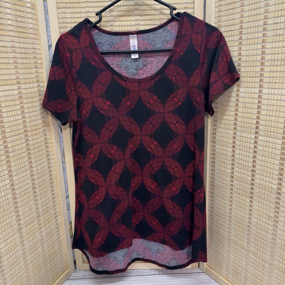 LuLaRoe Top Women's Size XS Red Black Geometric Pattern Short Sleeve